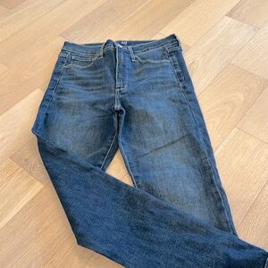 Gap Favorite Jeggings  size 6/28 Regular. Medium wash